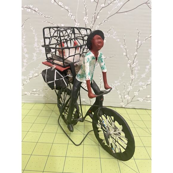 Folkart Wire Bicycle Man W/ Chickens Cage Latin America Folk Art Paper Machete - Picture 4 of 9